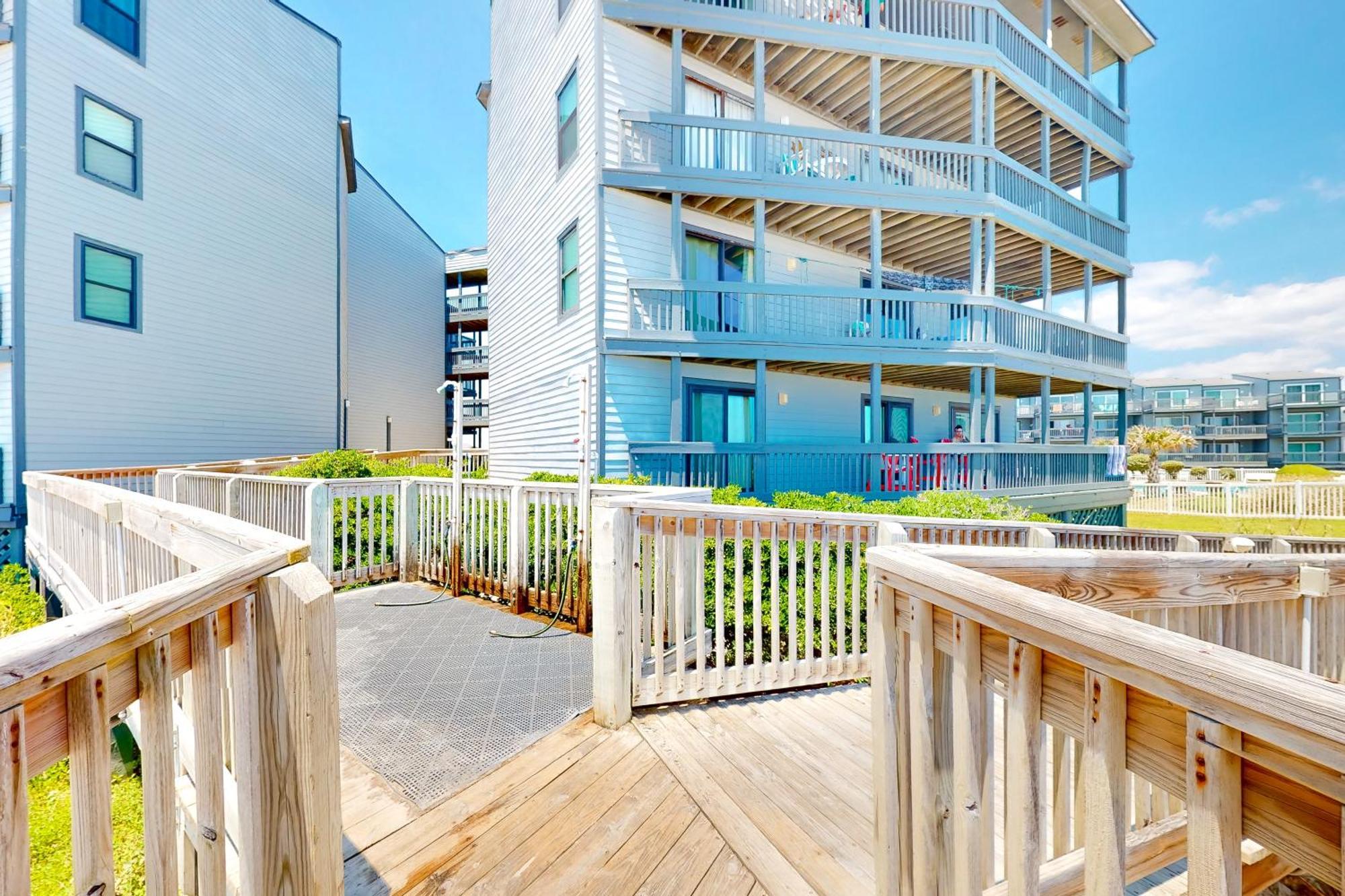 נורת' טופסייל ביץ' Shipwatch Villas חדר תמונה